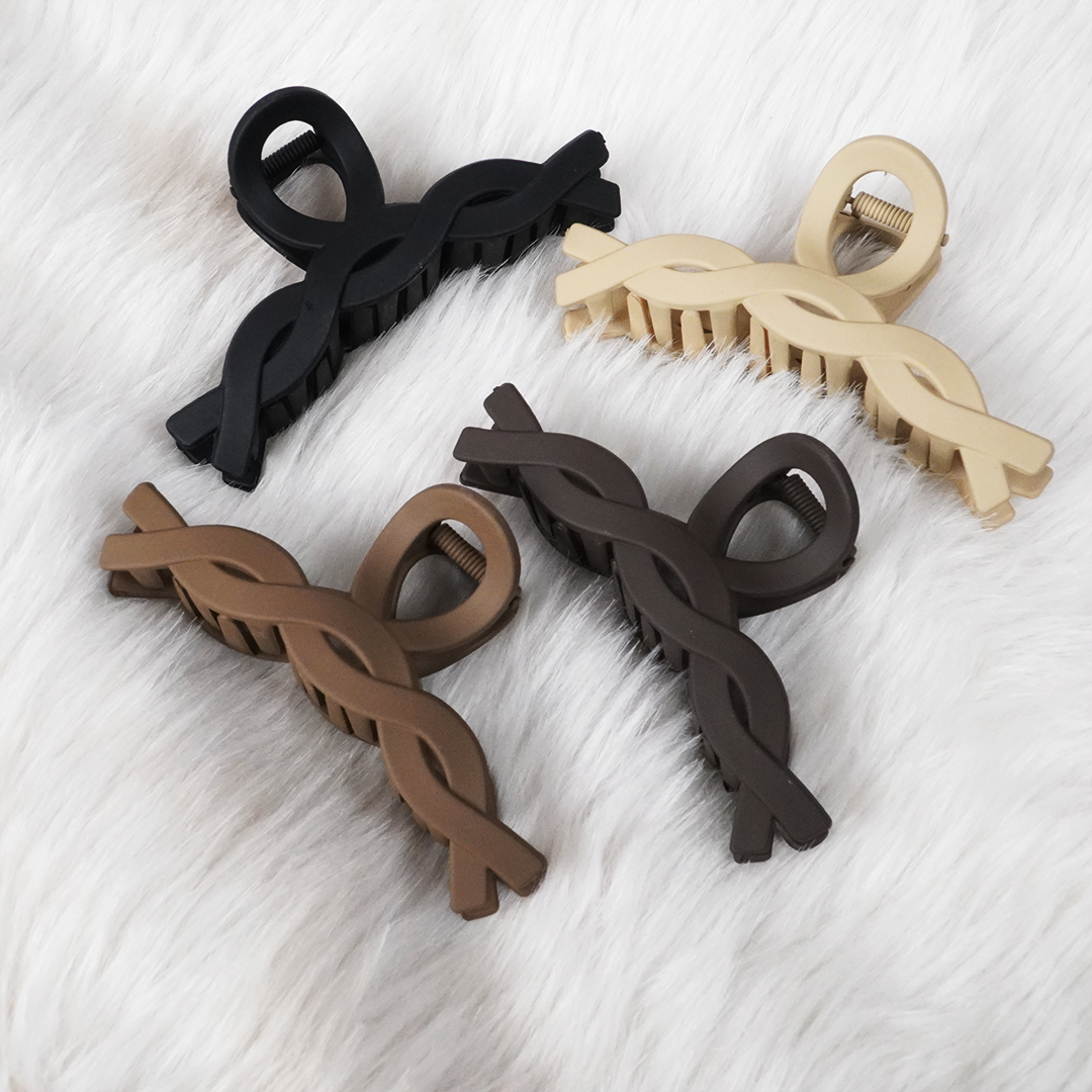 Matte Twist Hair Claw Clip