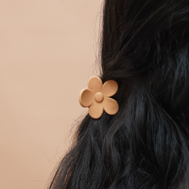Mini Matte Flower Hair Claw Clip | Strong Hold Hair Accessory Random Color (one Piece )