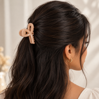 Minimalist Bow Hair Claw Clip – Chic Everyday Elegance Random Colors (one Piece )