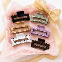 Claw Hair Clips Set for Women – Elegant Flower Hair Accessories Random Color  (one Piece )