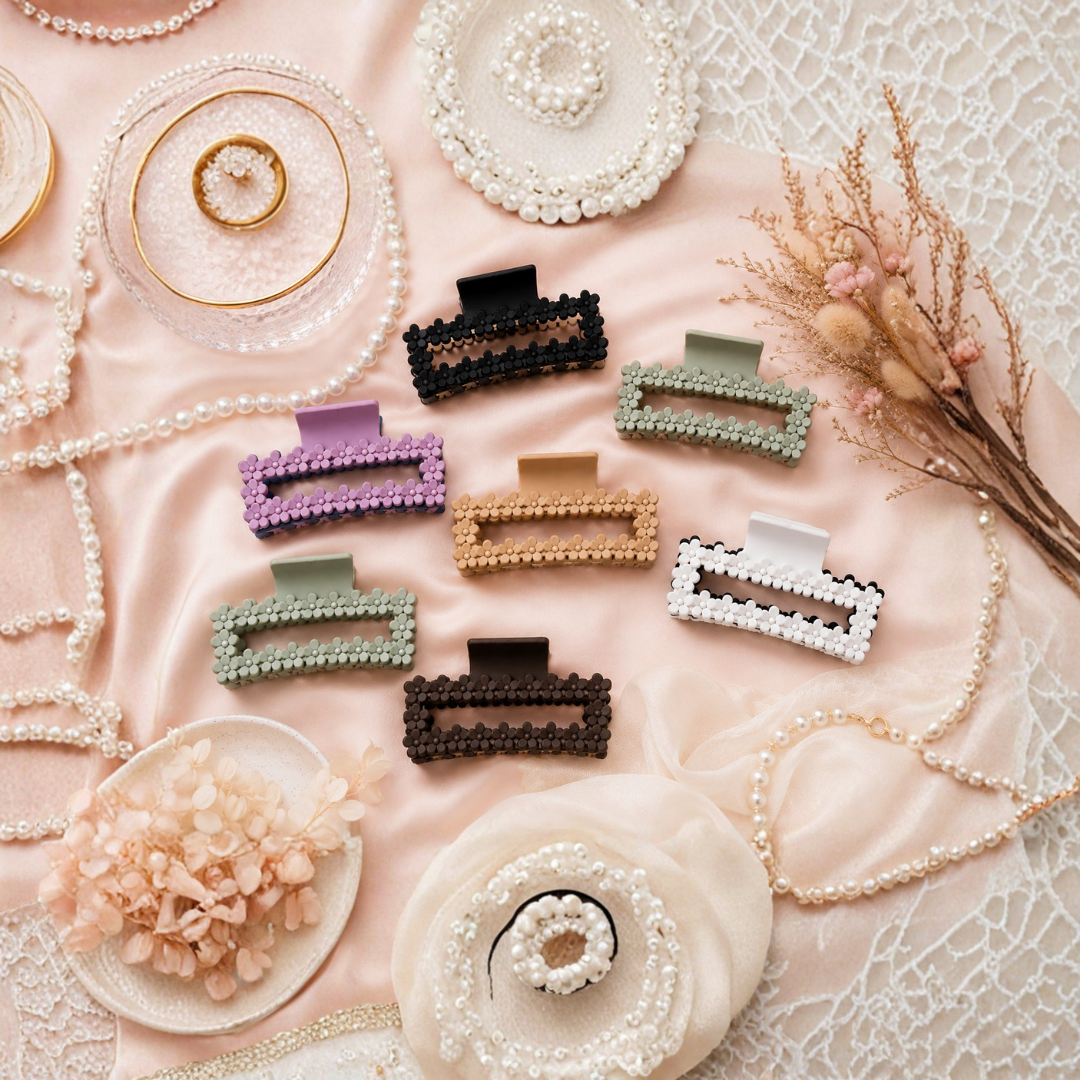 Claw Hair Clips Set for Women – Elegant Flower Hair Accessories Random Color  (one Piece )