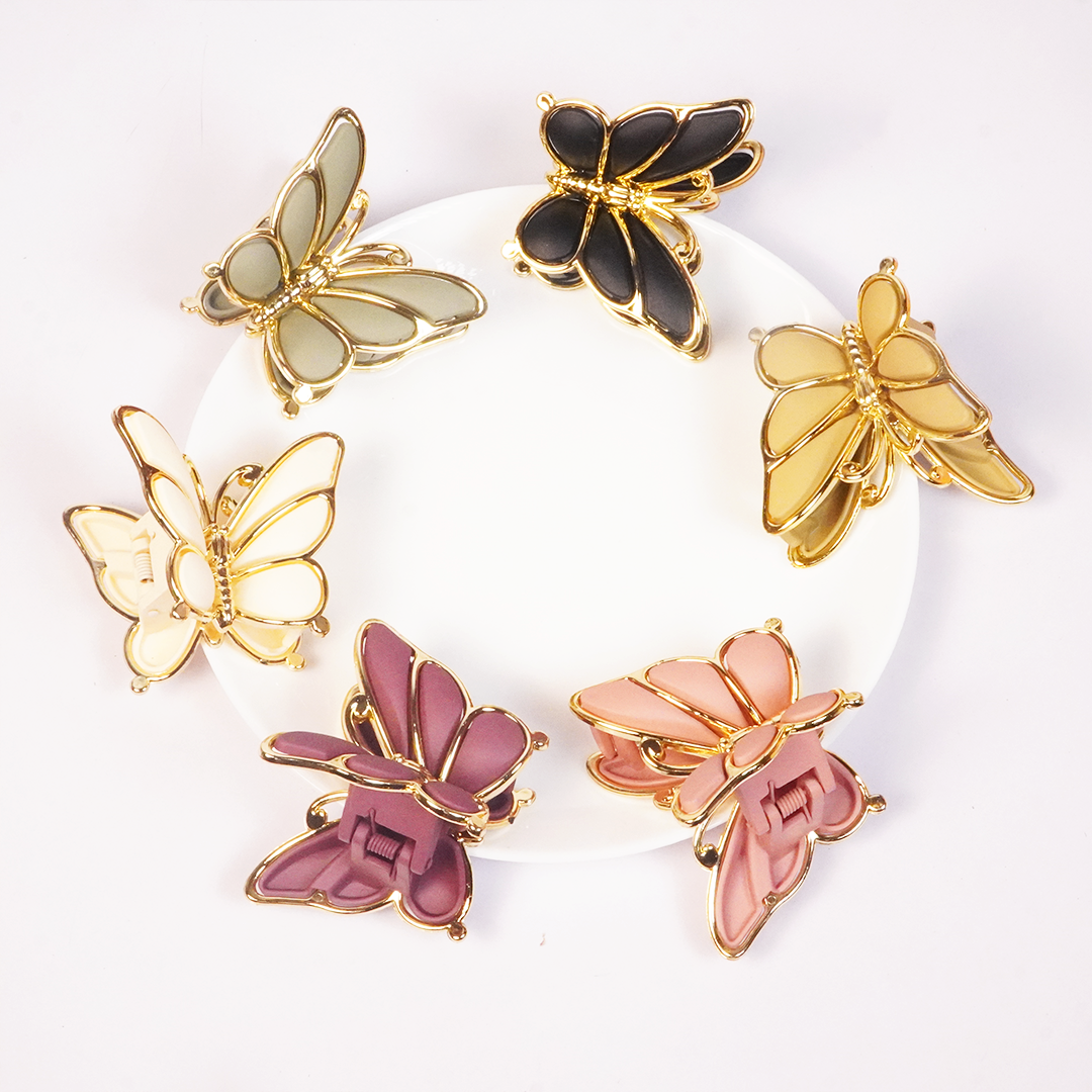 Elegant Butterfly Hair Claw Clip for Women Random Colors