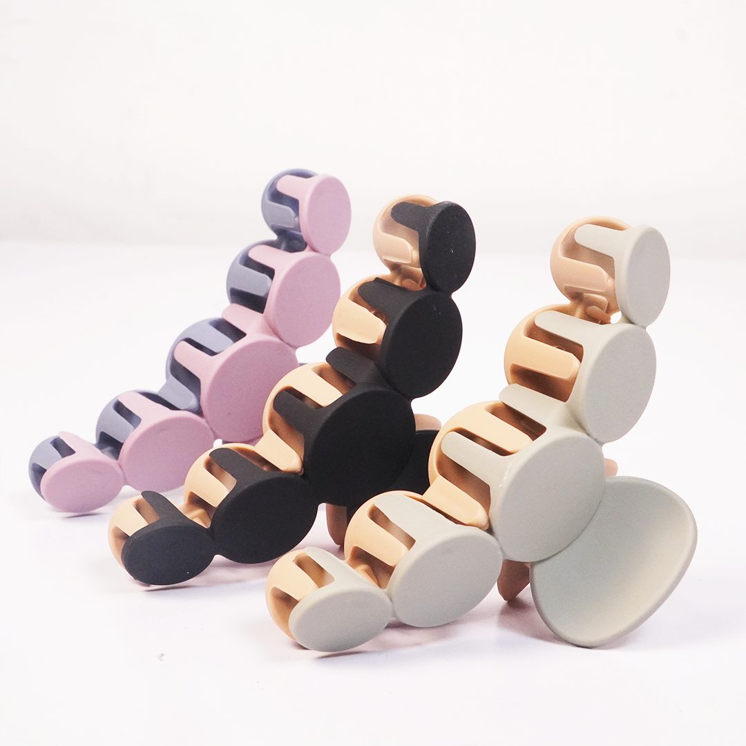 Mono Dot Hair Claw Clip
