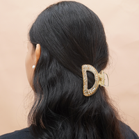 Luxe Crystal D-Shape Hair Claw Clip – Elegant Sparkle for Effortless Glamour