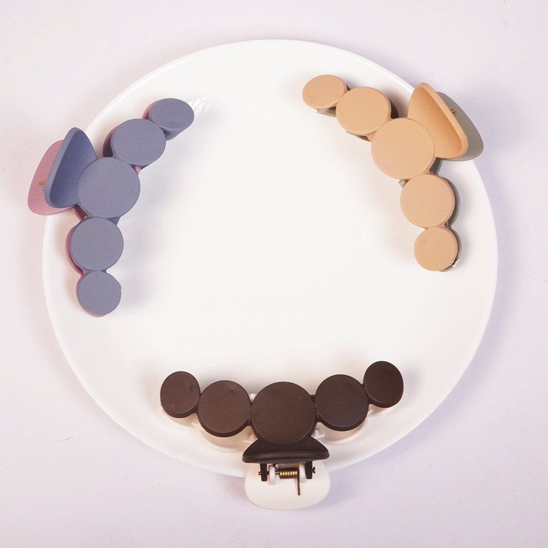 Mono Dot Hair Claw Clip
