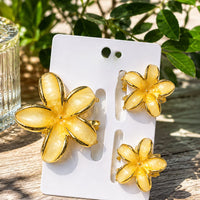 Yellow Flower Hair Clips – Elegant Gold Floral Hair Accessories Random Color(one piece )