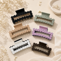 Claw Hair Clips Set for Women – Elegant Flower Hair Accessories Random Color  (one Piece )