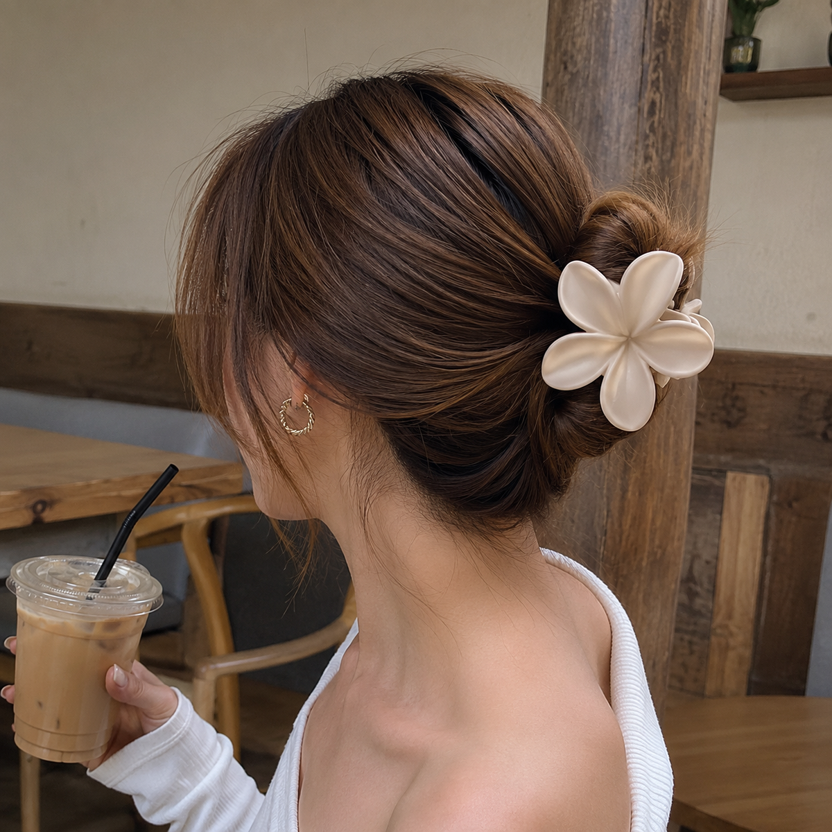 Elegant Plumeria Flower Hair Claw Clip Random Colors (one Piece )