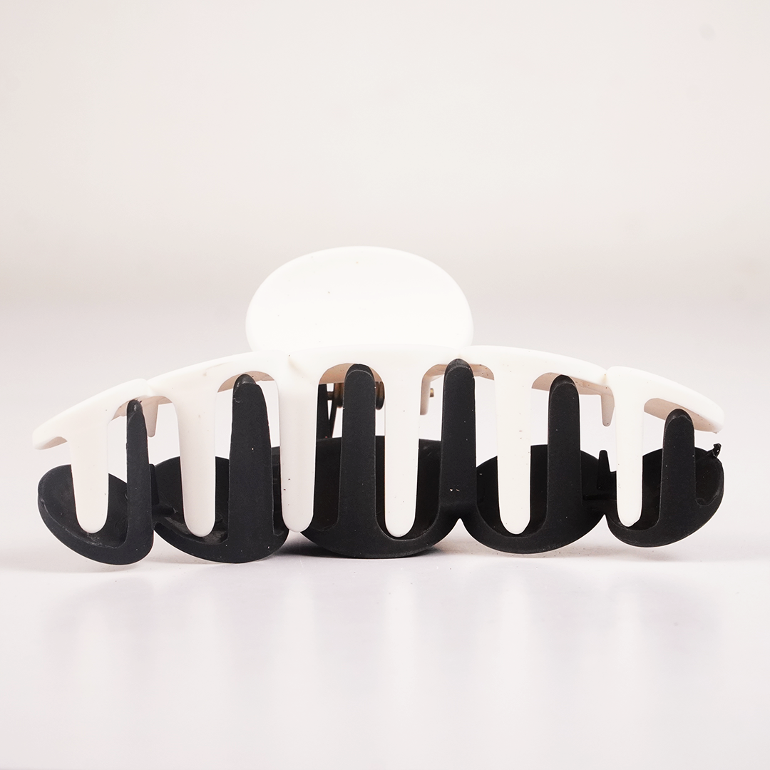 Mono Dot Hair Claw Clip