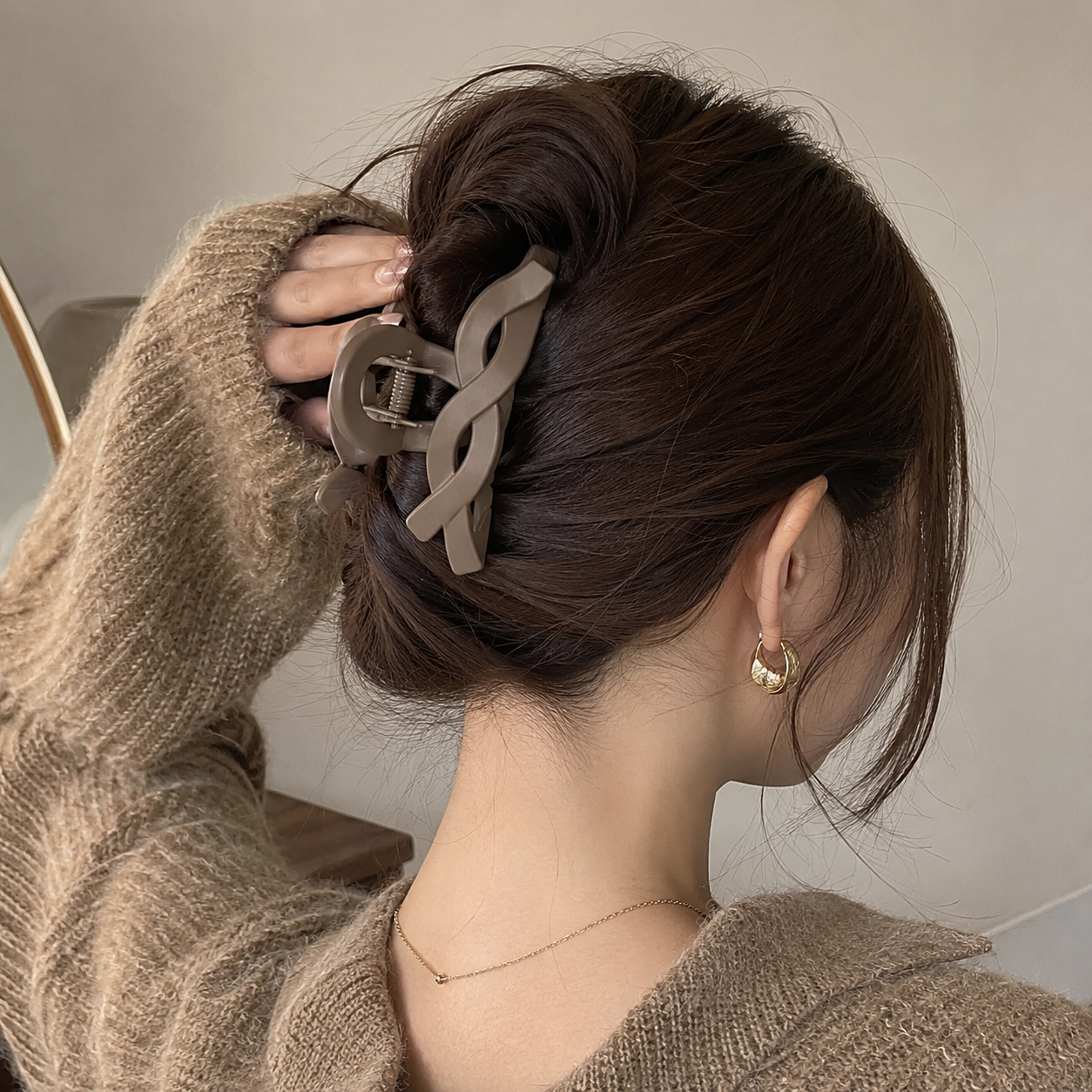 Matte Twist Hair Claw Clip Random Colors