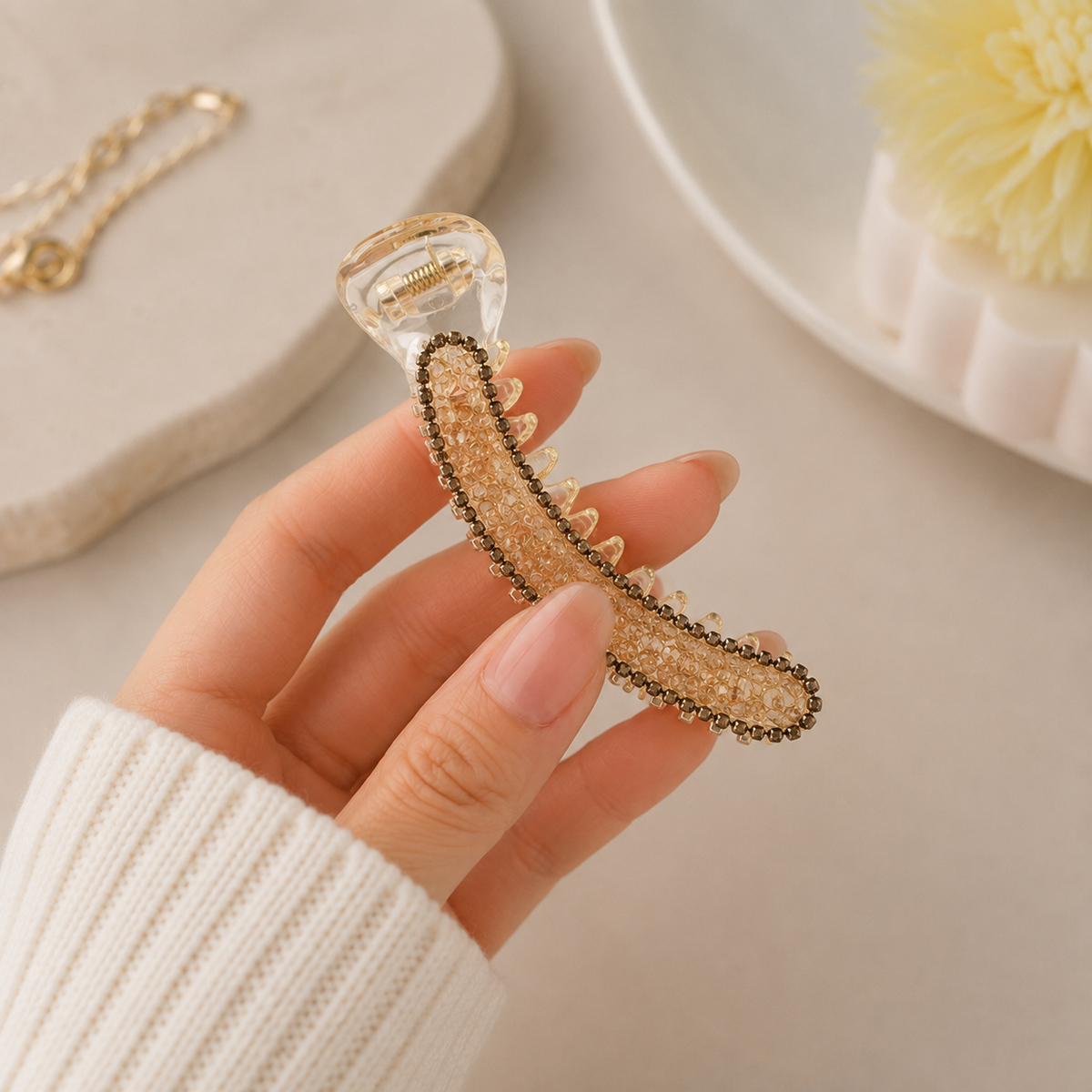 Crystal Luxe Banana Hair Claw Random Color  (one Piece )