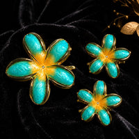 Turquoise Flower Hair Clips Set – Elegant Gold-Tone Floral Enamel Hair Random Color (one Piece )