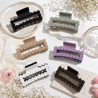 Claw Hair Clips Set for Women – Elegant Flower Hair Accessories Random Color  (one Piece )