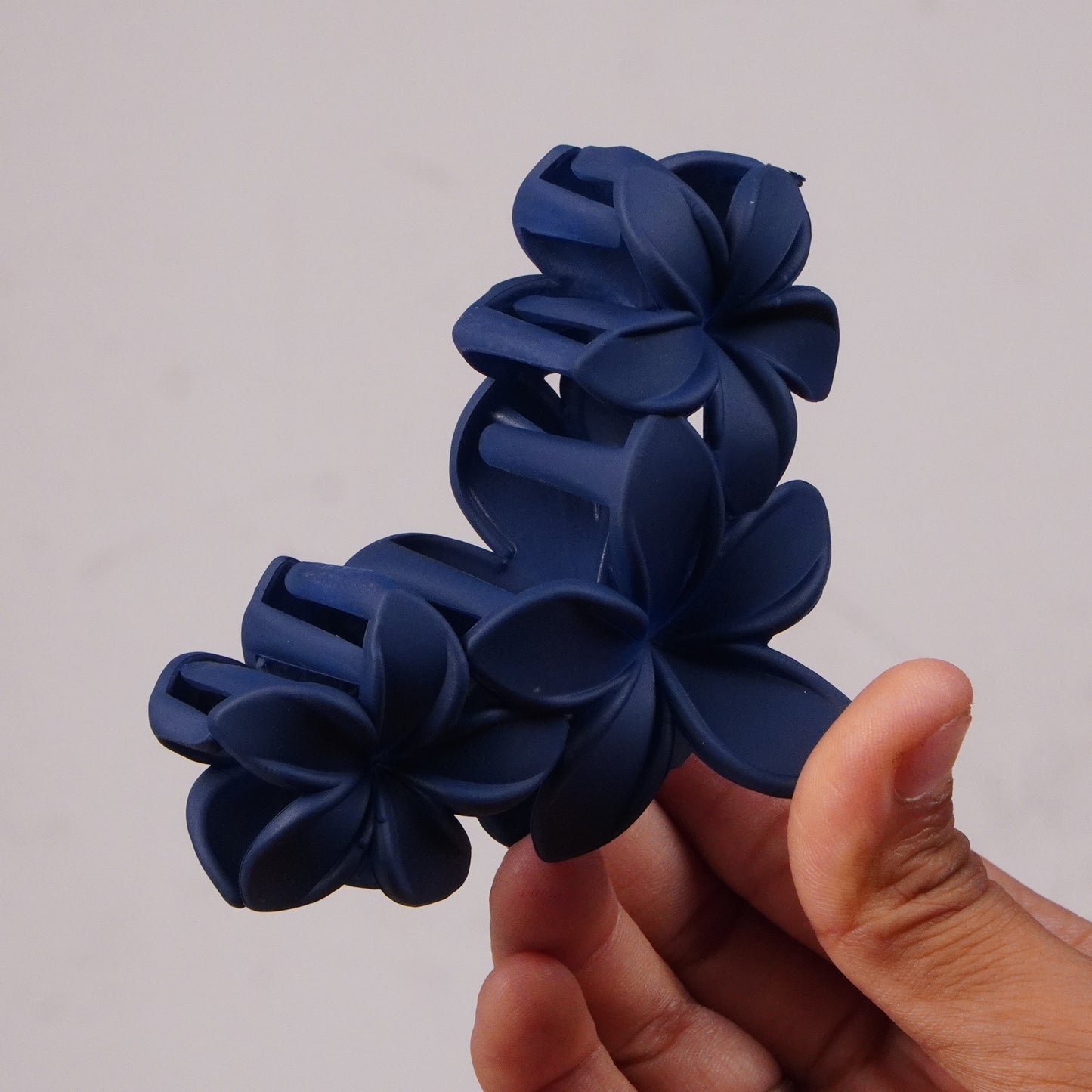 Matte Brown Floral Hair Claw Clip for Women Random Colors