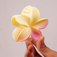 Tropical Blossom Flower Hair Claw Clip – Cute Floral Hold for Effortle