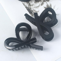 Minimalist Bow Hair Claw Clip – Chic Everyday Elegance Random Colors (one Piece )